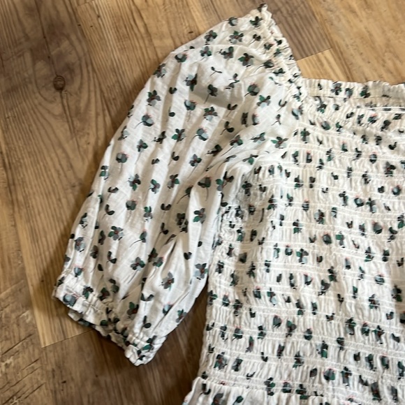 LOFT Plus Floral Smocked Peplum Blouse - Picture 4 of 9